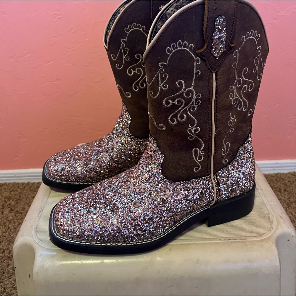 Sparkly cowgirl boots